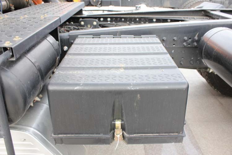 ���ͼ32-��������F3000 375���� 6X4 ���ٰ� SX4255NT324��ǣ����