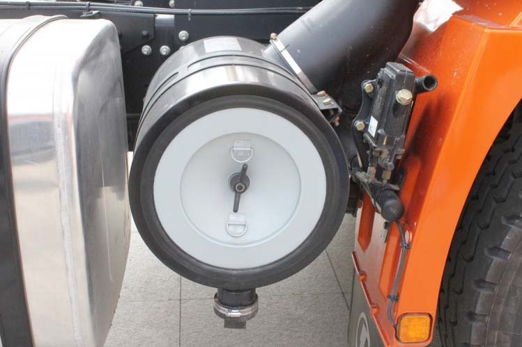 ���ͼ47-��������F3000 375���� 6X4 ���ٰ� SX4255NT324��ǣ����