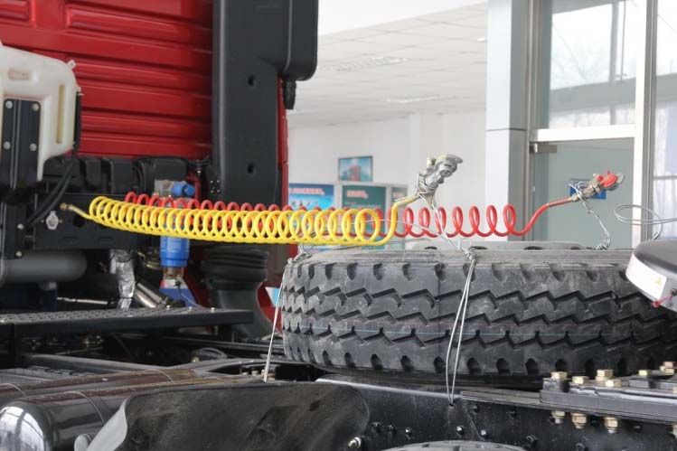 ���ͼ19-��������F3000 375���� 6X4 ���ٰ� SX4257NT324K1��ǣ����