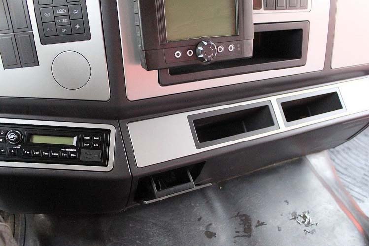ͼ9-F3000 380 8X4 ҺȻ SX3315DT456TLж