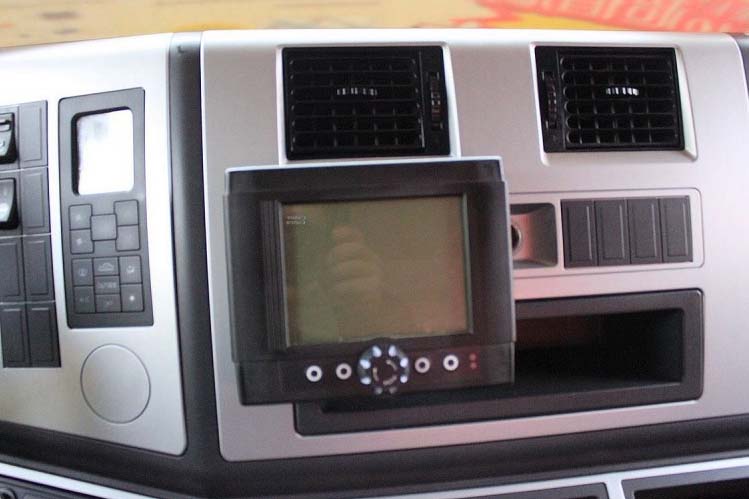 ���ͼ15-��������F3000 380���� 8X4 Һ����Ȼ�� SX3315DT456TL����ж��