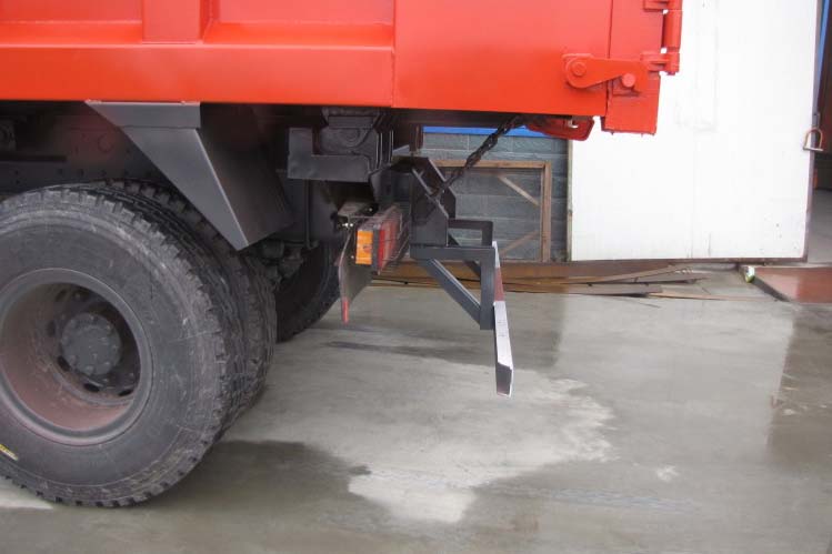 ���ͼ7-���������� 290���� 8X4 DFL3311AXA����ж��