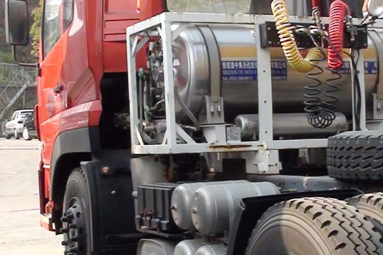 ͼ6- 375 6X4 DFL4251A12ǣ