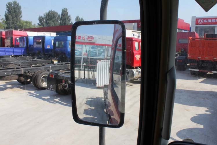 ���ͼ12-�������� 315���� 6X2 DFL4240A2��ǣ����