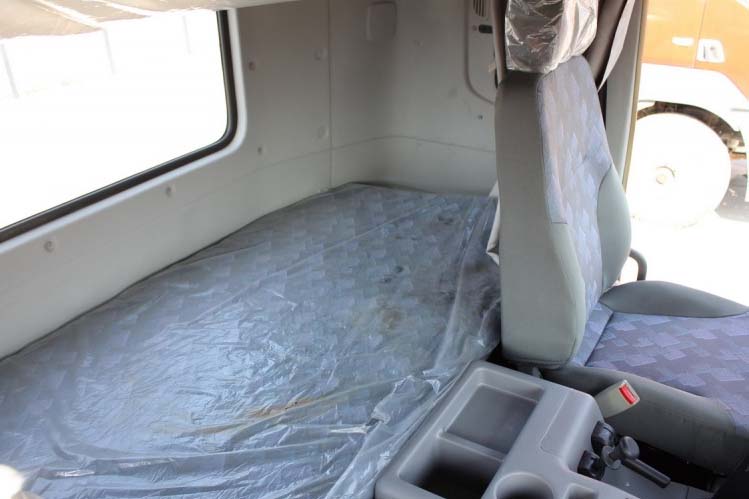 ���ͼ23-�������� 315���� 6X2 DFL4240A2��ǣ����