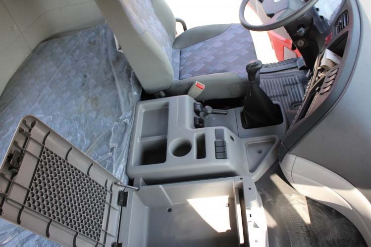 ���ͼ29-�������� 315���� 6X2 DFL4240A2��ǣ����