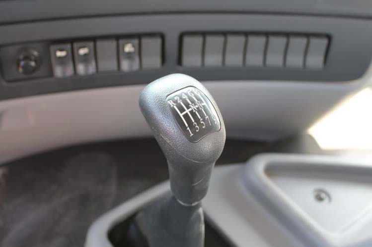 ���ͼ32-�������� 315���� 6X2 DFL4240A2��ǣ����