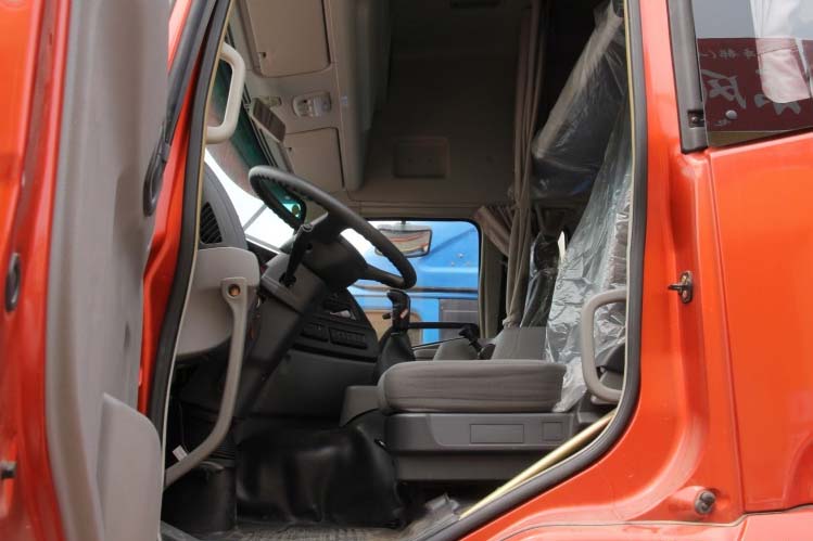 ���ͼ11-�������� 375���� 6X4 DFL4251A10��ǣ����