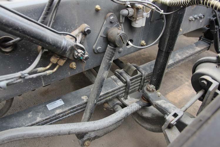 ���ͼ17-�������� 375���� 6X4 DFL4251A10��ǣ����