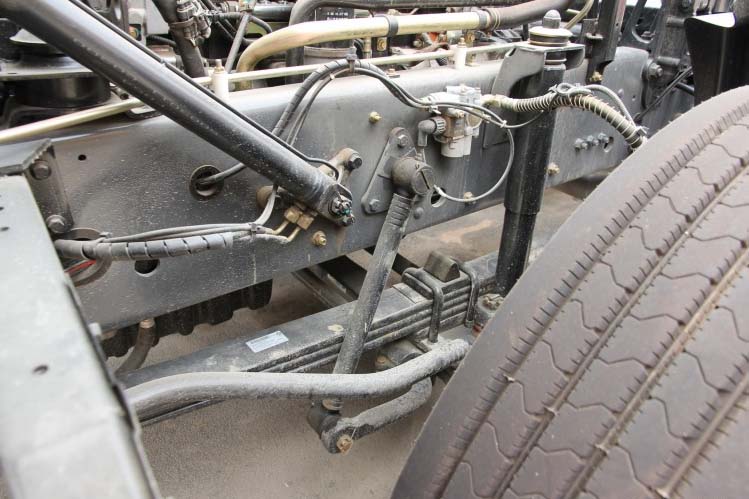 ���ͼ19-�������� 375���� 6X4 DFL4251A10��ǣ����