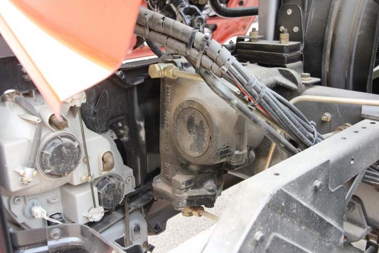 ���ͼ24-�������� 375���� 6X4 DFL4251A10��ǣ����