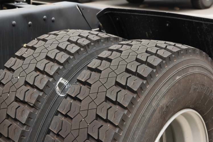 ���ͼ36-�������� 375���� 6X4 DFL4251A10��ǣ����