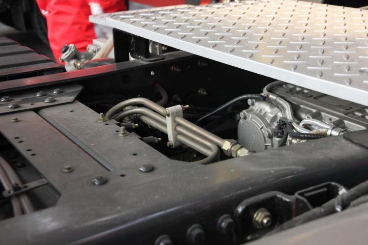 ���ͼ17-�����������ؿ� 385���� 6X4 ǣ����(�߶�˫��D901)(DFL4251A10)��ǣ����